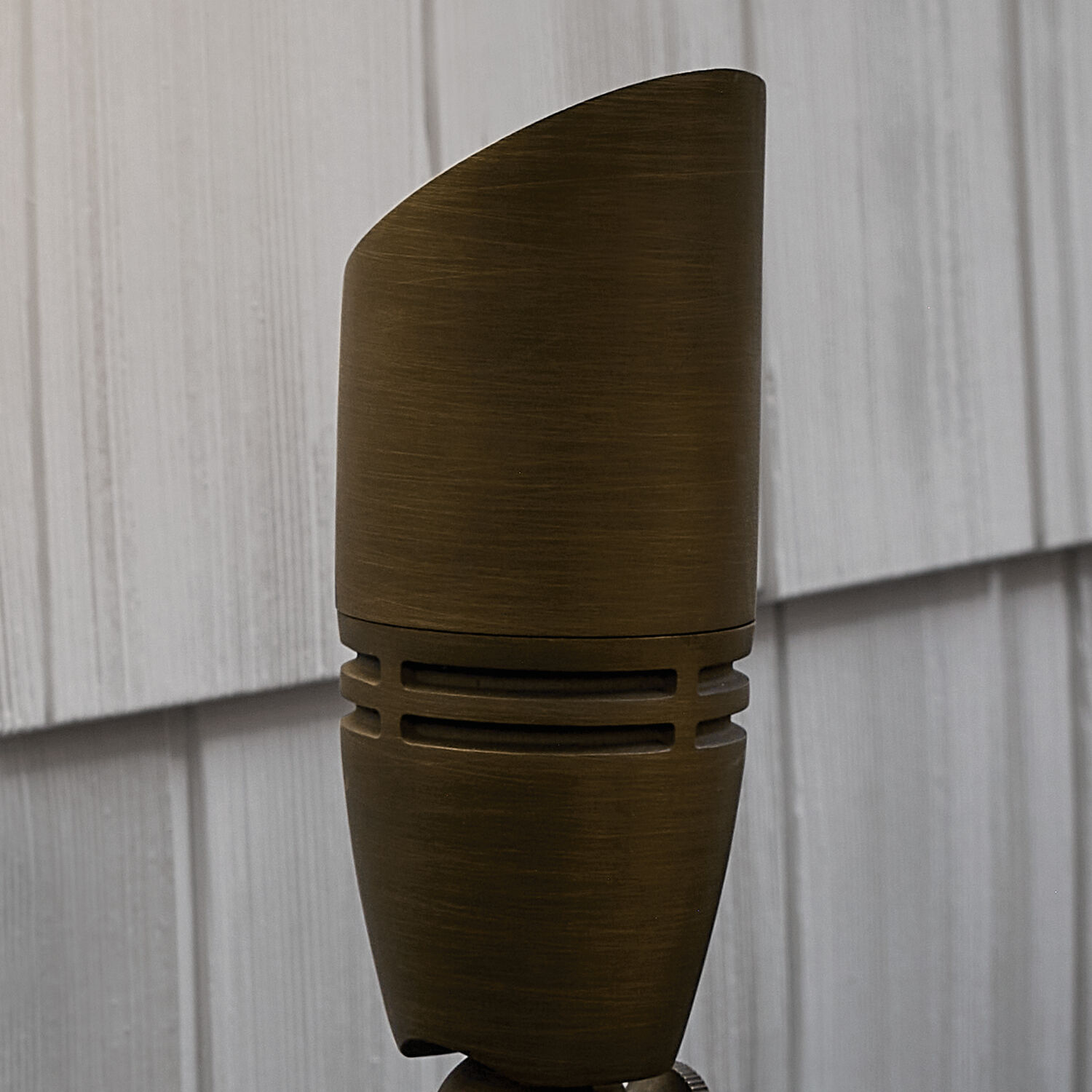 Independence Centennial Brass Landscape 12V Accessory