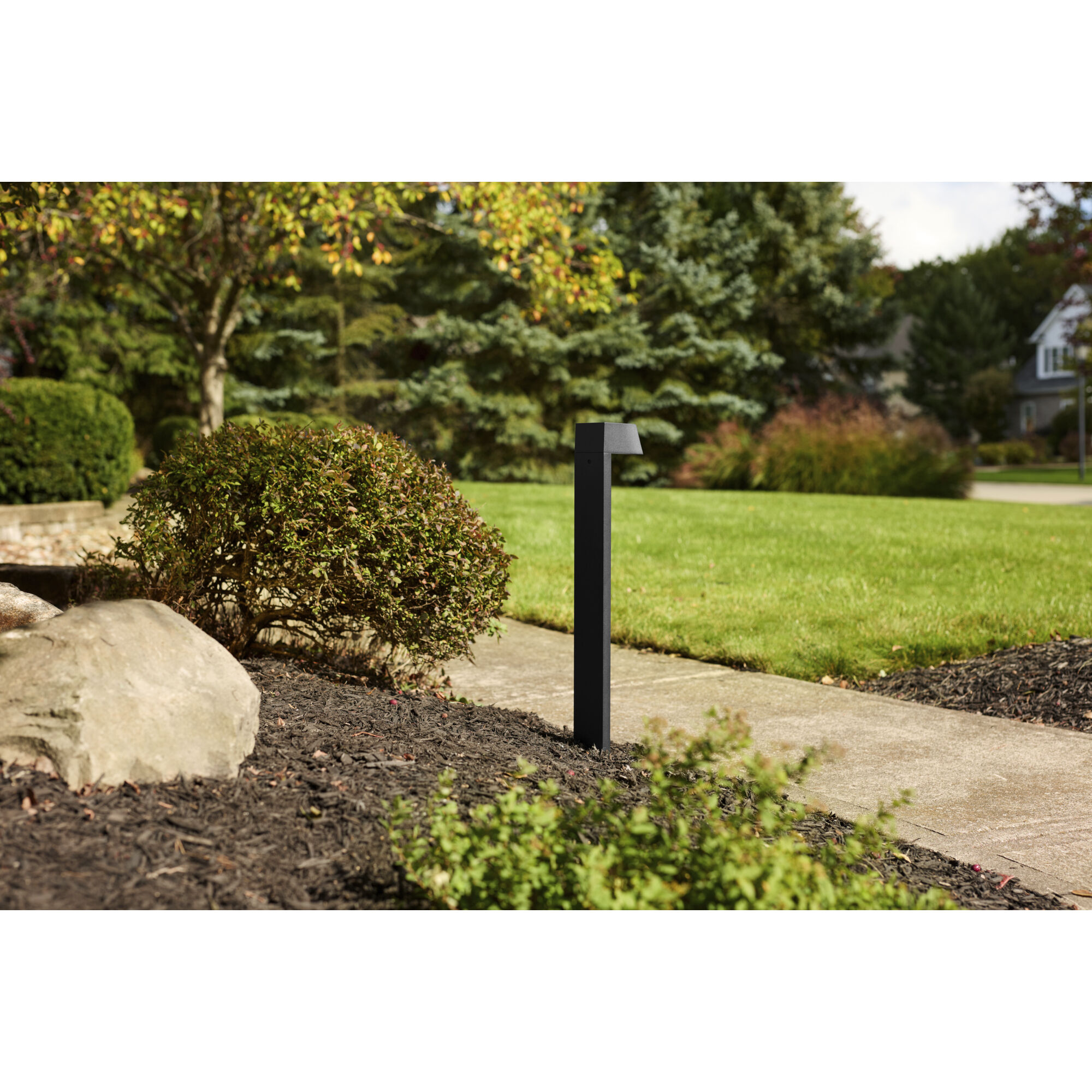 Independence 12 AC/DC 2.75 watt Textured Black Flared Top Path Light in 2700K