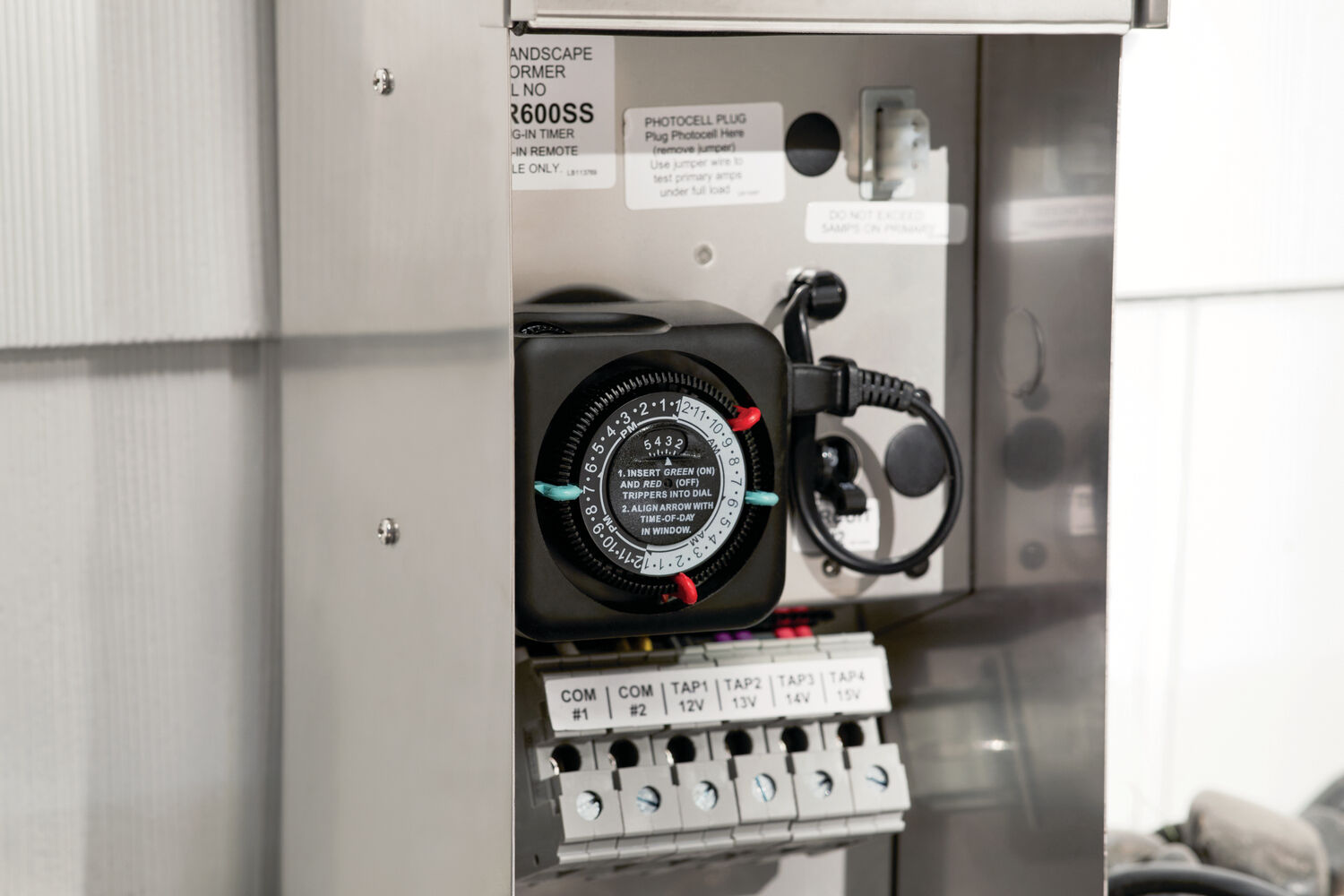 Independence 120 Black Material (Not Painted) Landscape 12V Accessory